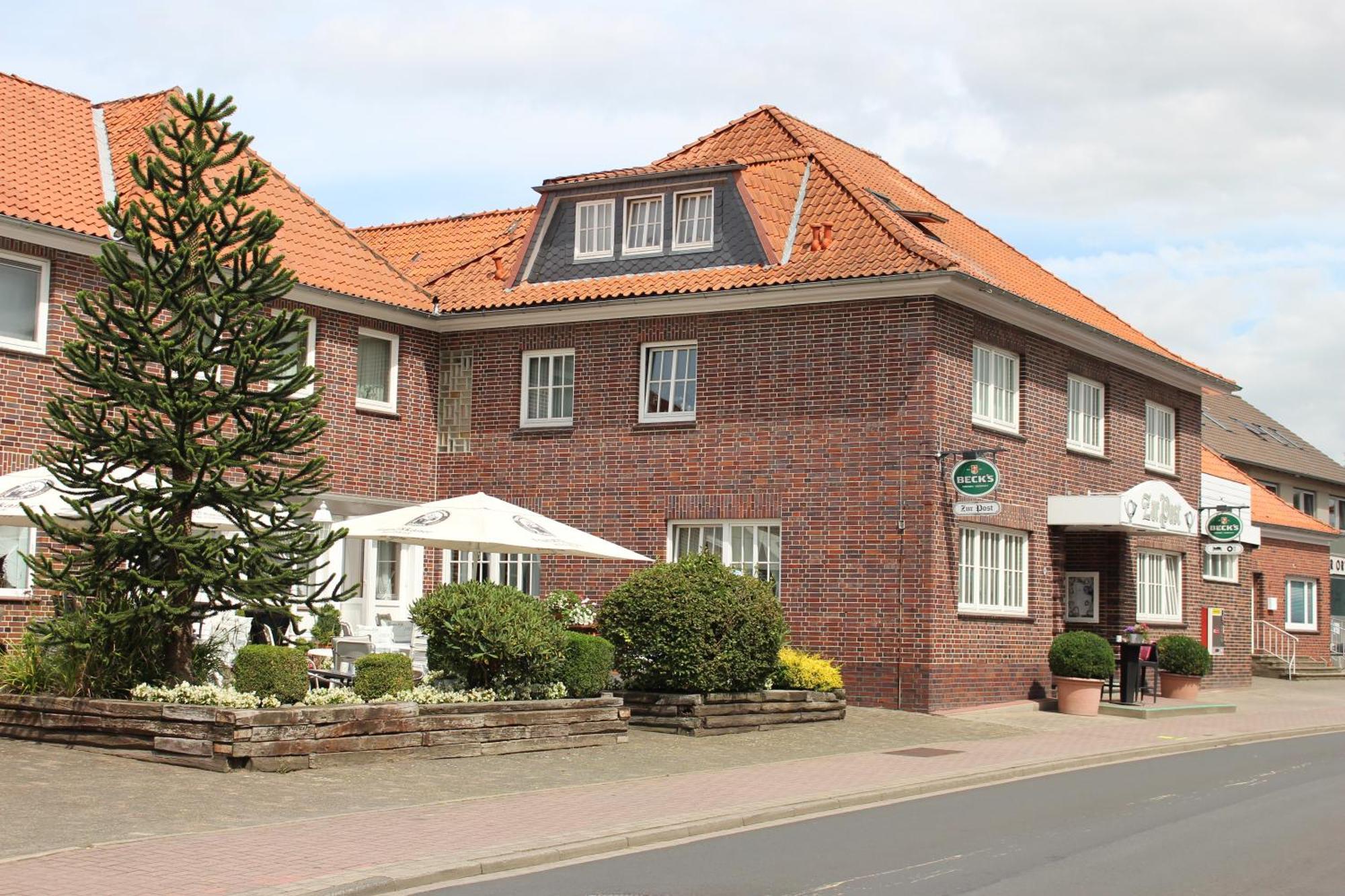 Zur Post Hotel 2*
